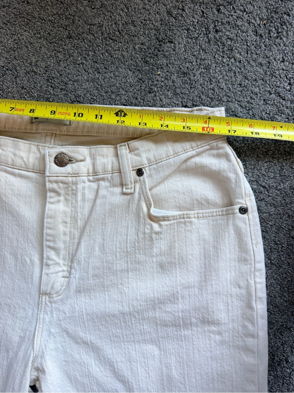 Lee Women's Off-White Straight Leg Jeans - Picture 9 of 11